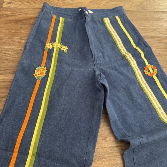 Vintage 70s Petit Fors Floral Flared Jeans - Picture 11 of 15